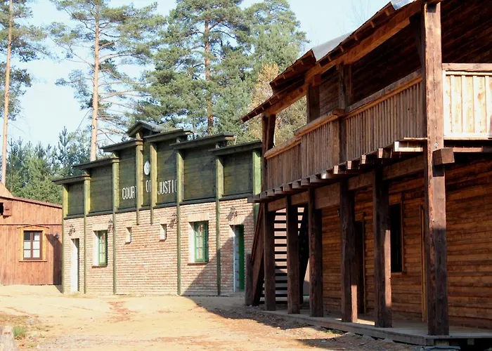 홀리데이파크 Western Park 3*